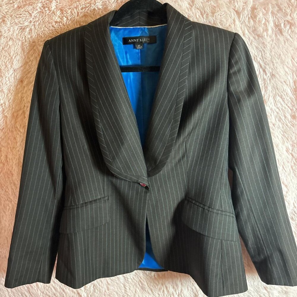 Anne Klein black blazer with blue pinstripes - Picture 3 of 6